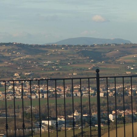 Hotel La Rosa Dei Venti Monte San Giusto Ruang foto
