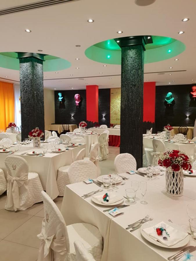 Hotel La Rosa Dei Venti Monte San Giusto Bagian luar foto