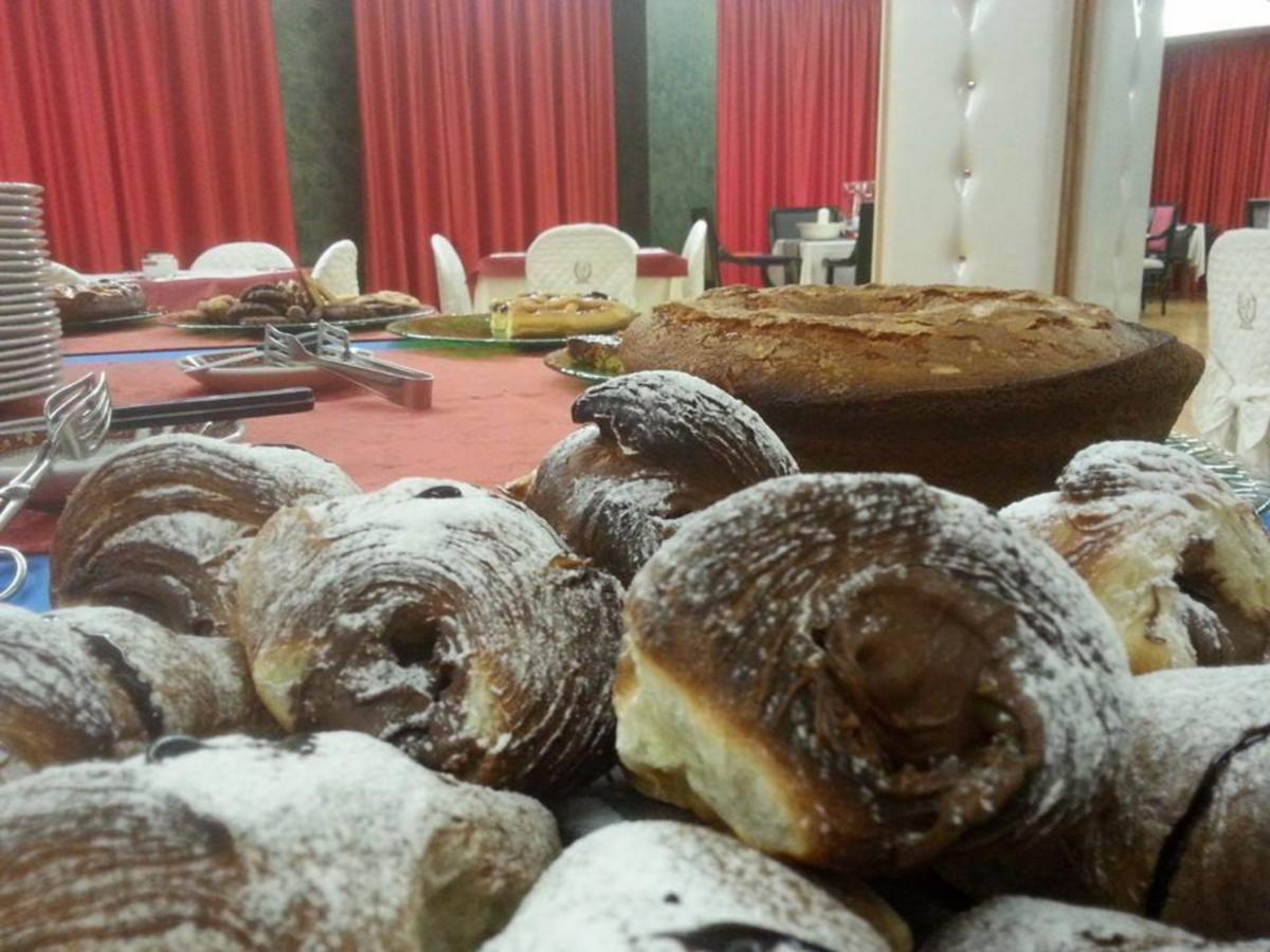 Hotel La Rosa Dei Venti Monte San Giusto Bagian luar foto