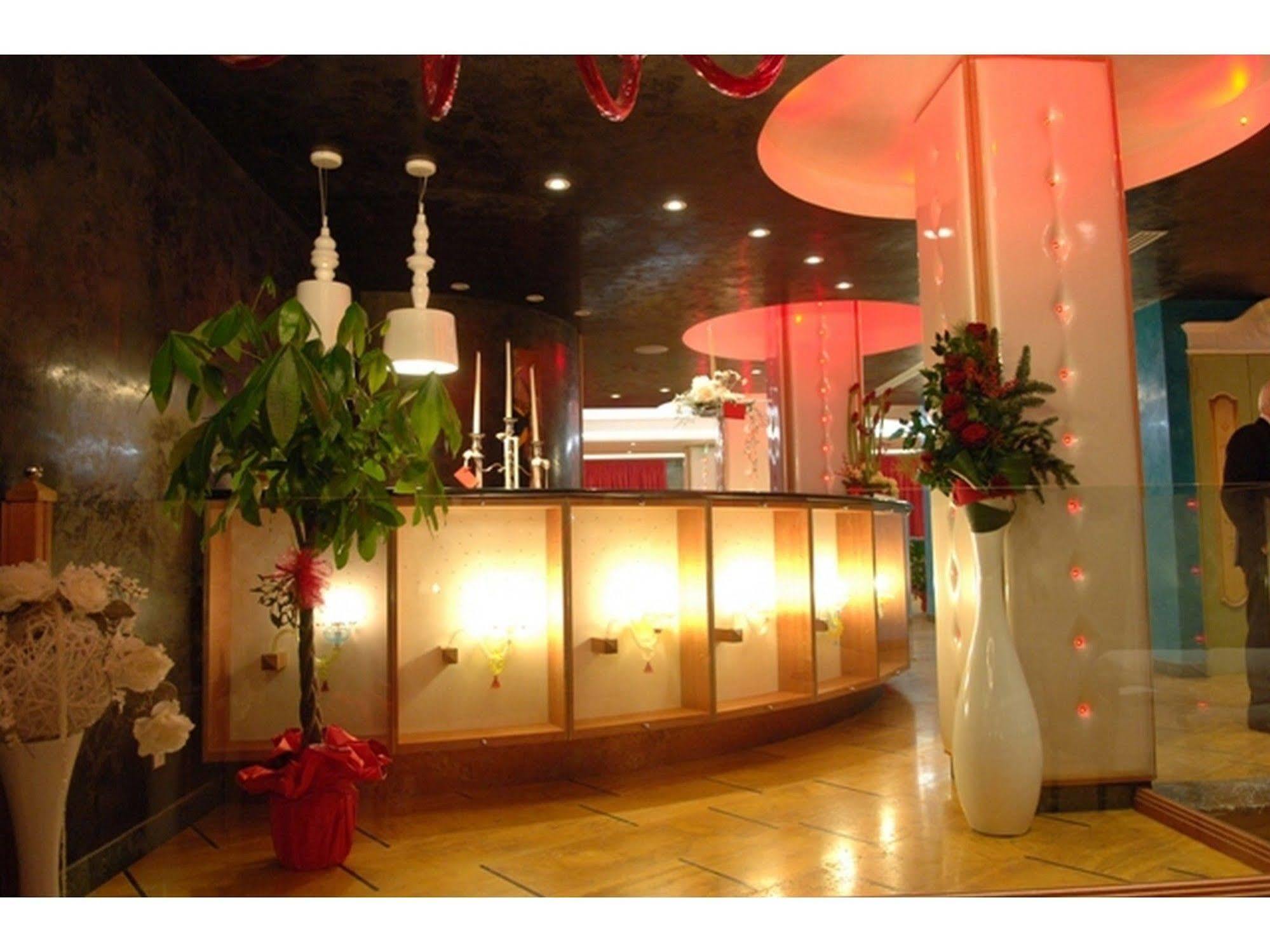 Hotel La Rosa Dei Venti Monte San Giusto Interior foto