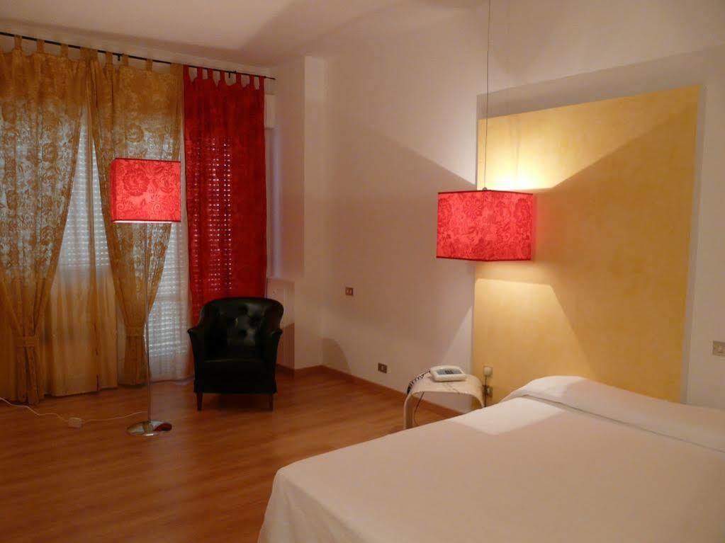 Hotel La Rosa Dei Venti Monte San Giusto Bagian luar foto